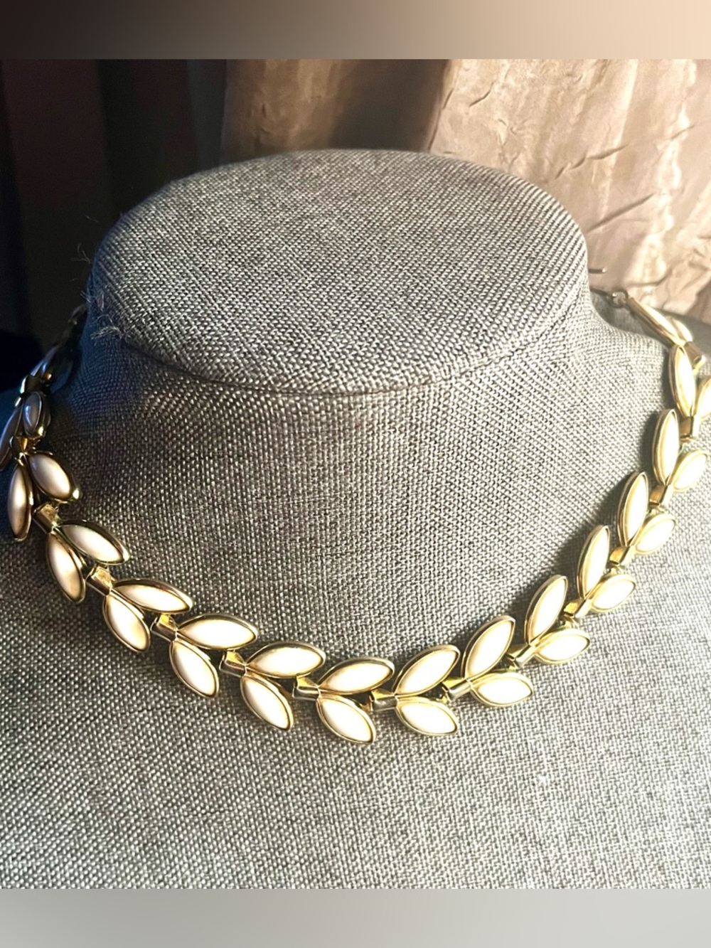 Vintage 1960s Trifari Leaf Necklace